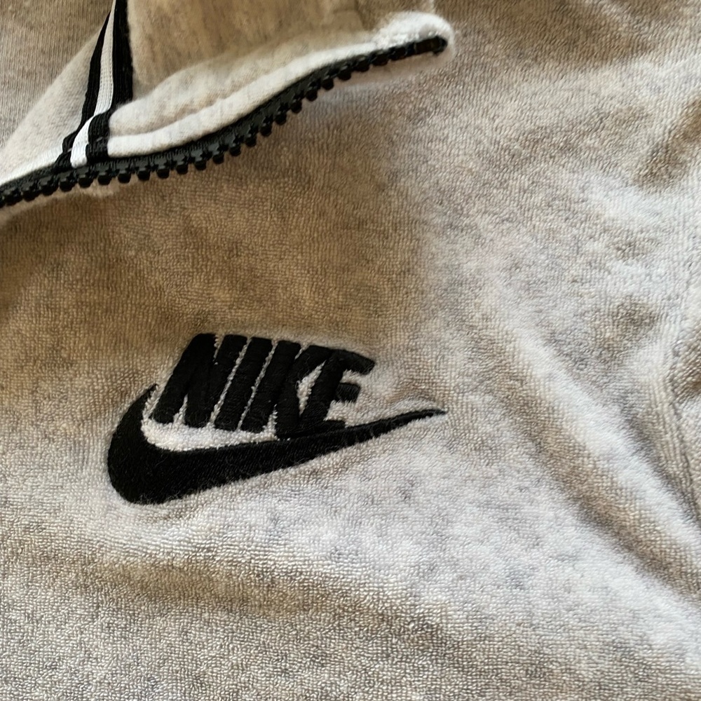 NIKE Women’s Sweatshirt - Picture 8 of 14